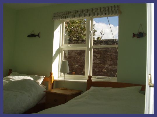 Chough Cottage Twin bedroom